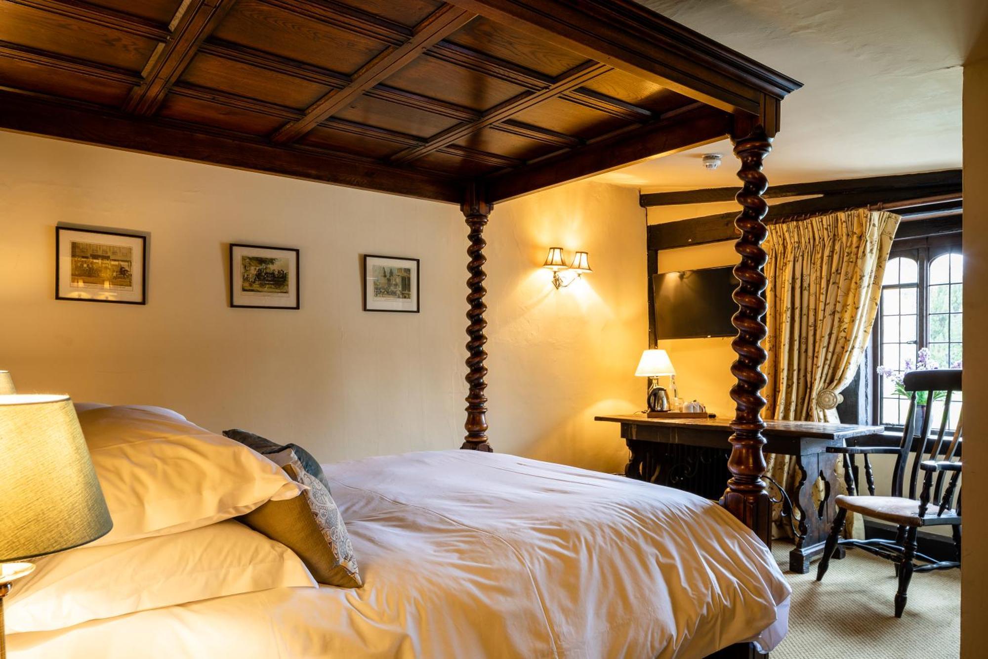 The Crown Inn Chiddingfold Habitación foto